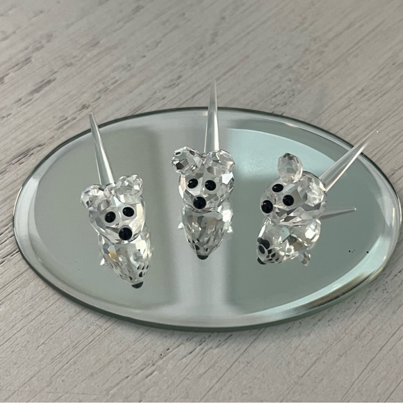 Swarovski Other - Swarovski Field Mice Set of 3 Summer Meadow Collection with mirror display base